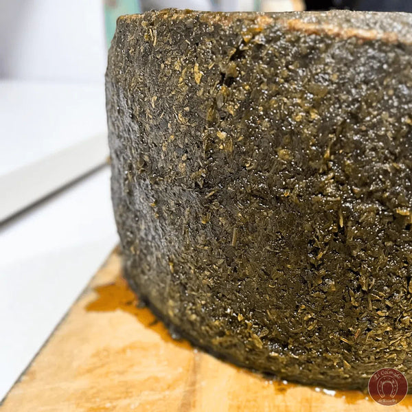 Cheese with Honey and Oregano - whole 3.3 kg