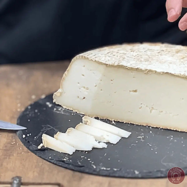 Giant Cameros Goat Cheese - 250g wedge