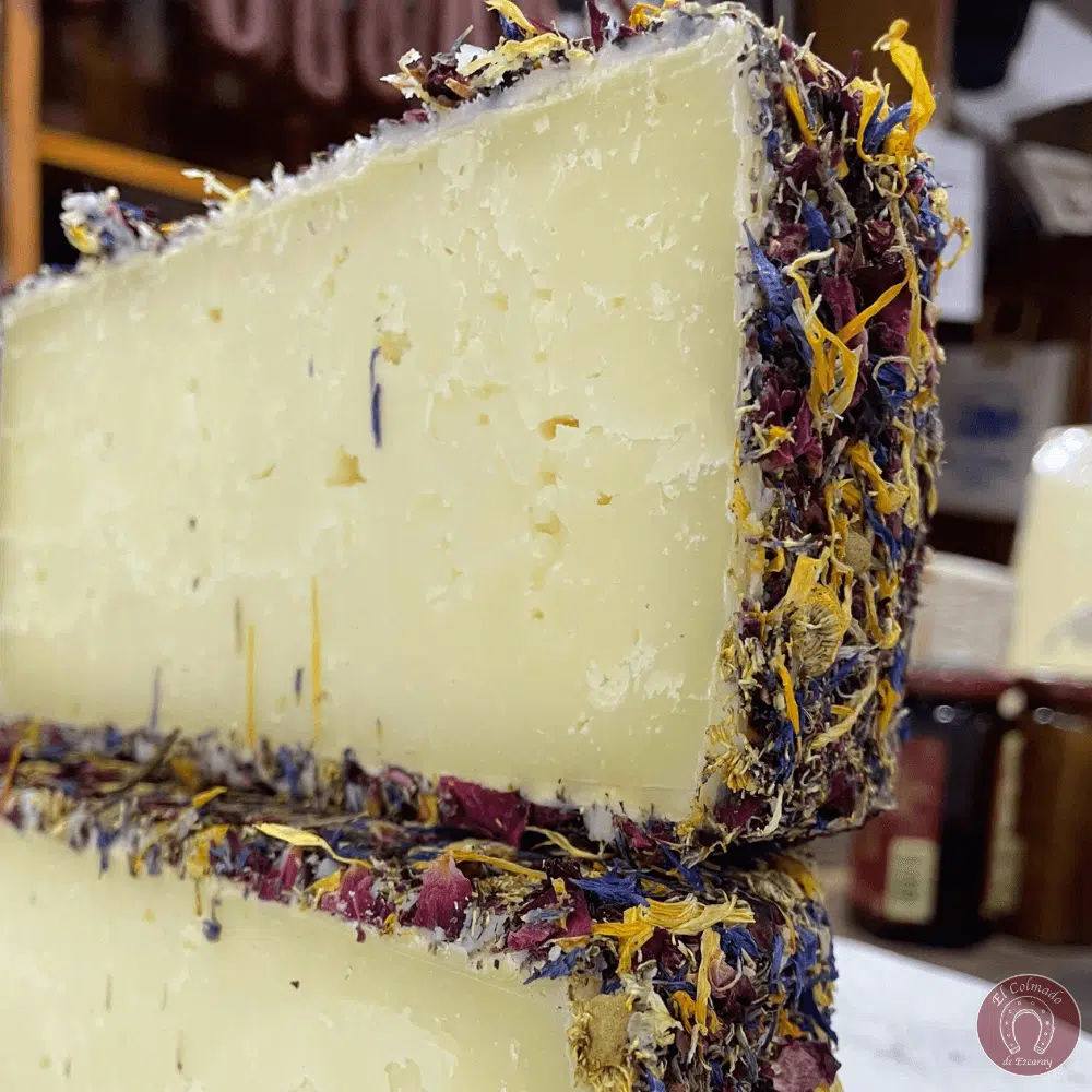 Floral Cheese - 270g wedge
