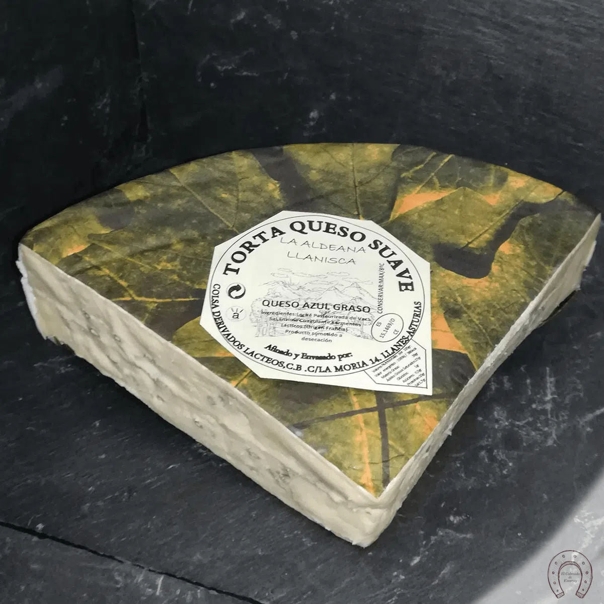 Soft blue cheese cake - 270g wedge