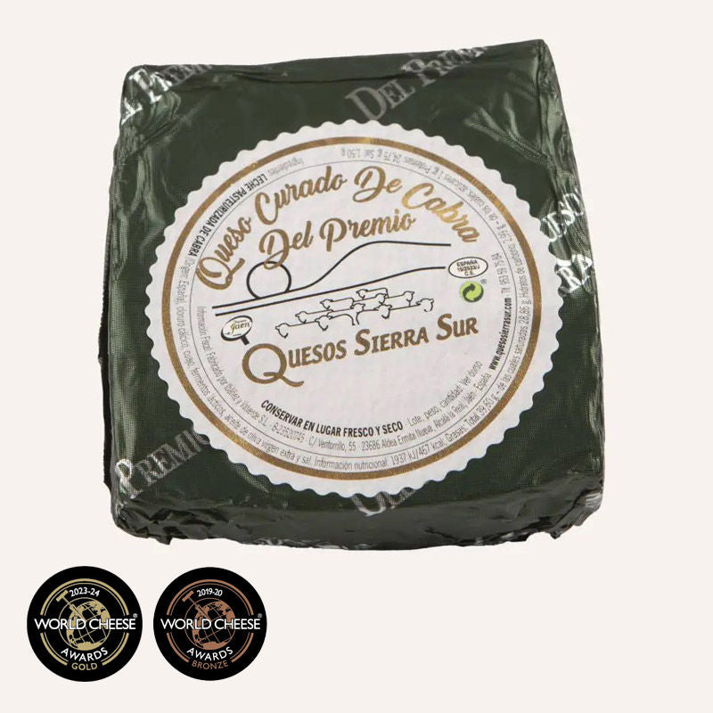 Cured goat cheese "Del Premio" wedge