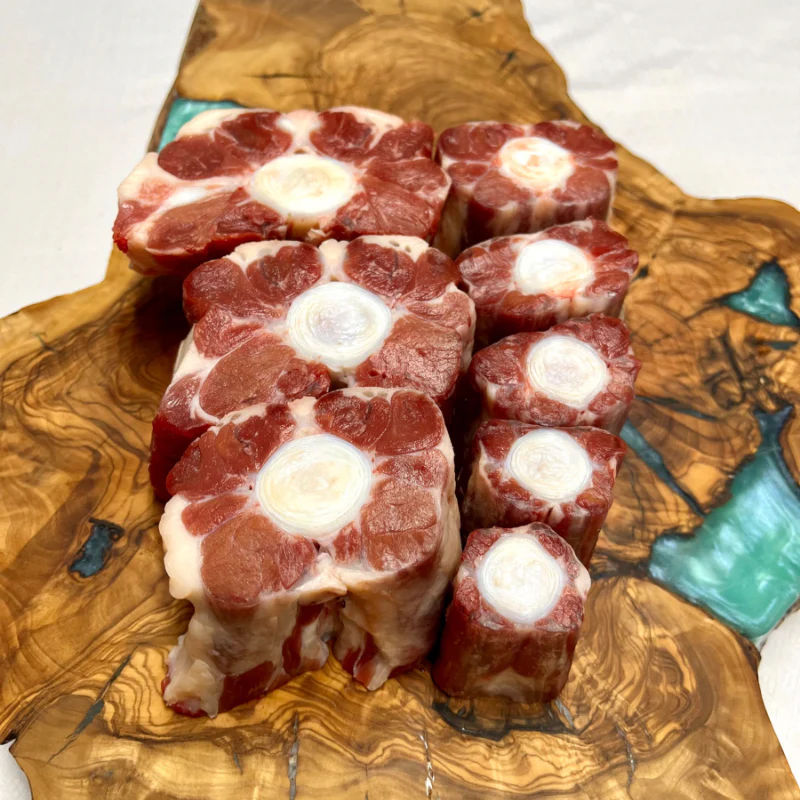 2 kg of veal tail by its joint