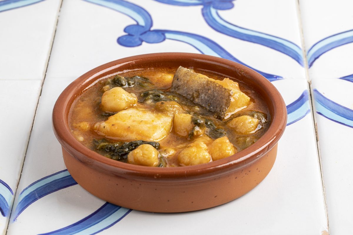 Garbanzos con bacalao