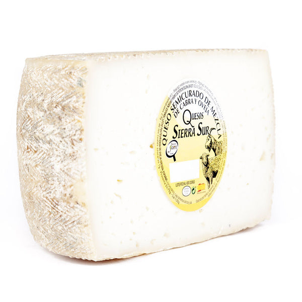 Semi-cured cheese with a half-cheese mix