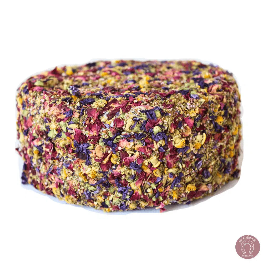 Floral Cheese - 270g wedge