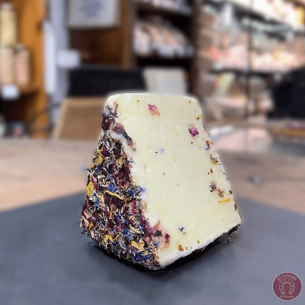 Queso Floral - cuña 270g