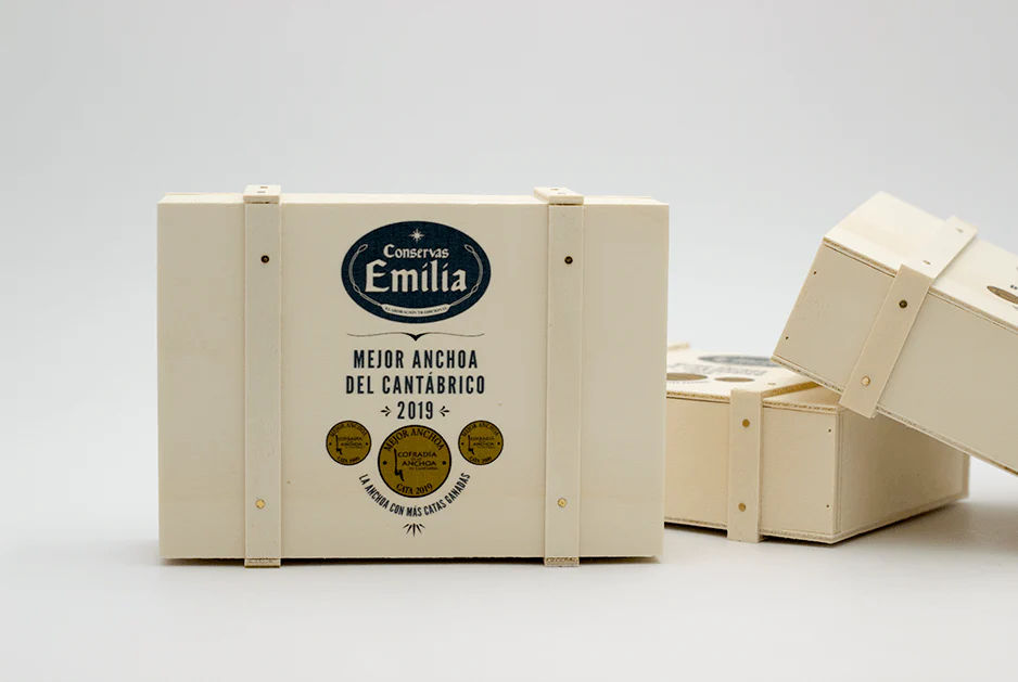 Cantabrian Anchovy Gold Detail Box