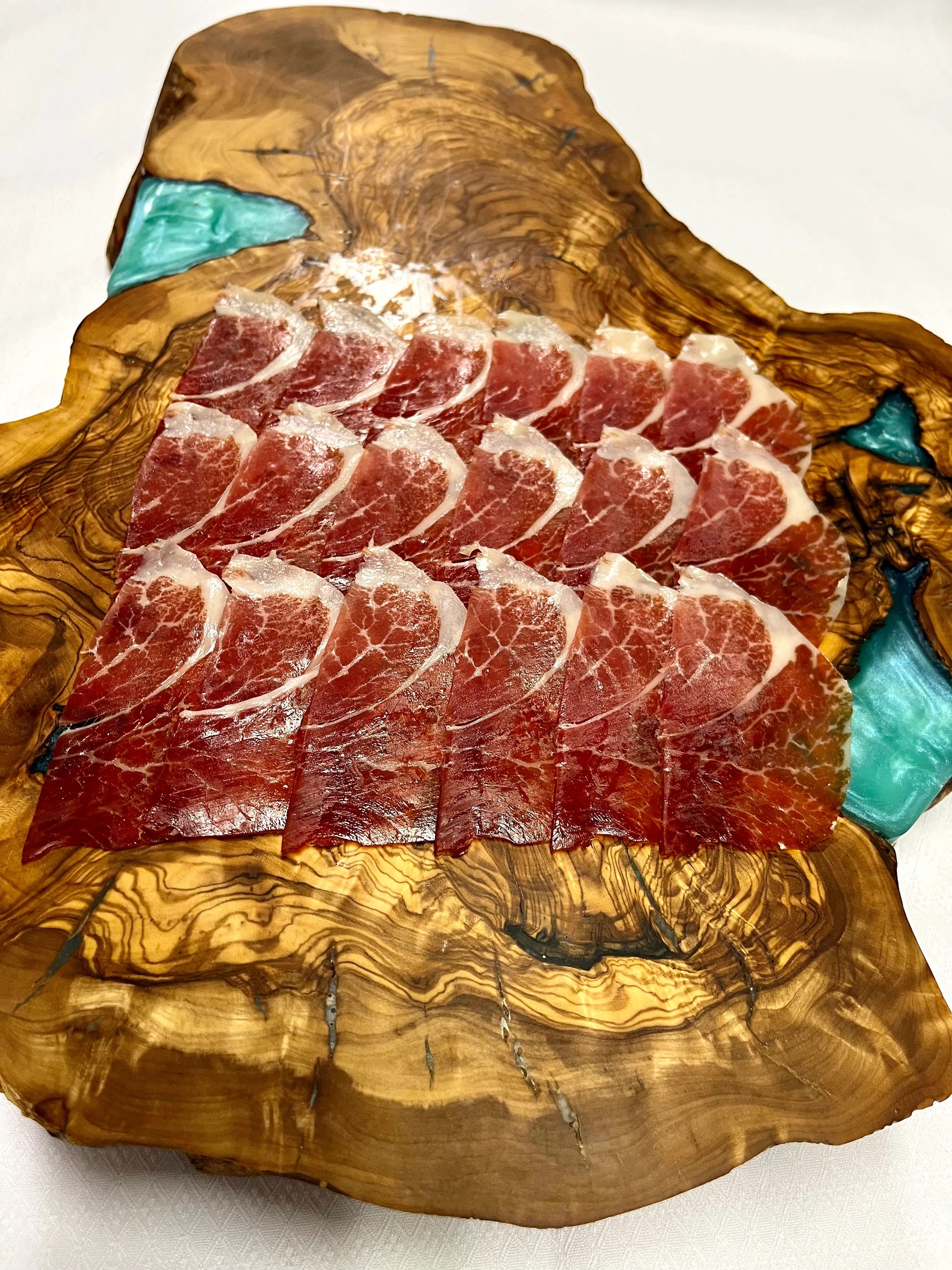 Starter batch of home-bred veal and Iberian products